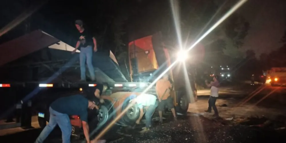 Segundo a Polícia Rodoviária Estadual (PRE), a ocorrência aconteceu na PR-151, em Sengés