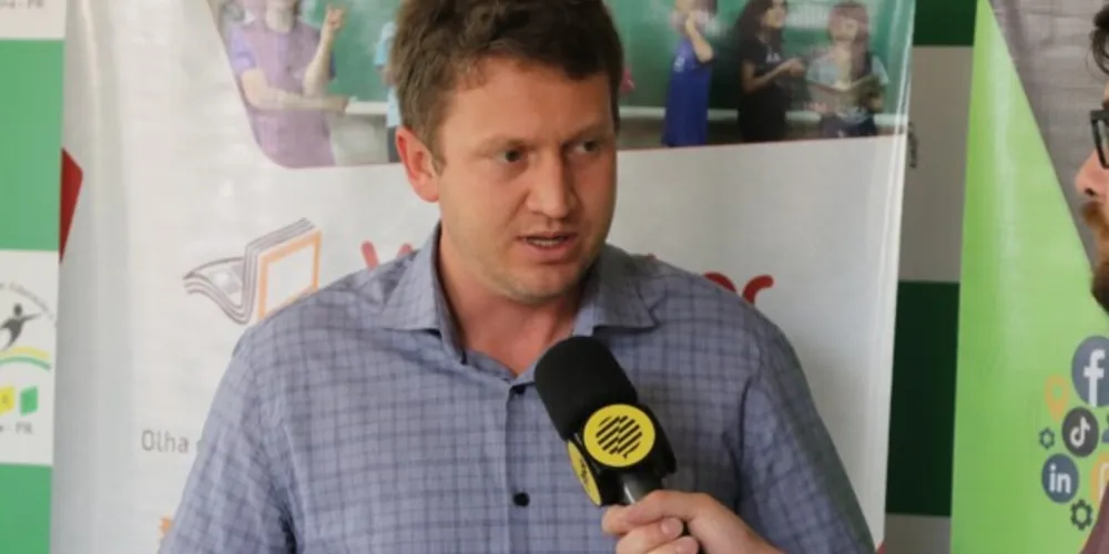 Imagem ilustrativa da imagem Educação em Imbituva é tema de conversa junto ao Vamos Ler