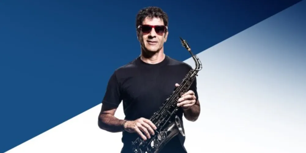 Na companhia do seu inseparável sax, a apresentação será na véspera do dia dos namorados.