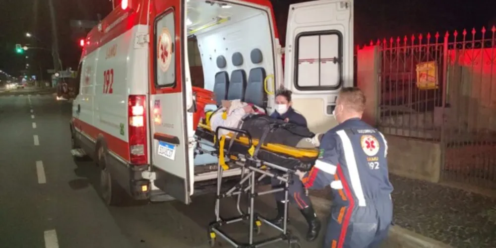 Conforme relato, o motociclista desviou do cachorro que obstruiu sua passagem pela avenida