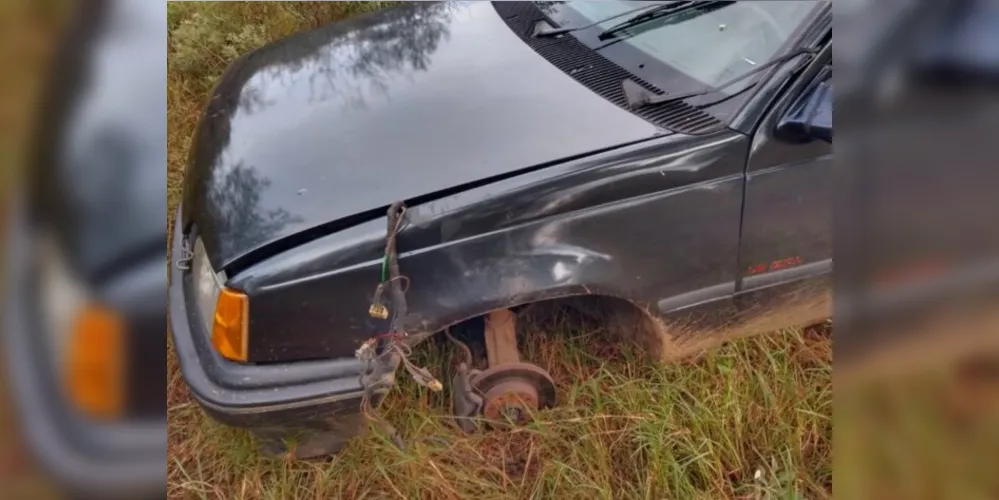 Carro foi encontrado no final da tarde deste sábado em Ponta Grossa