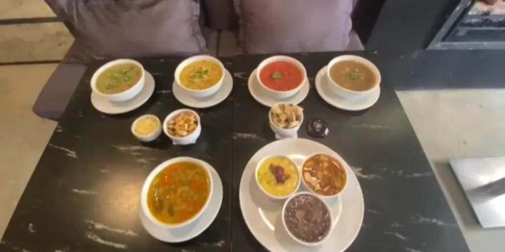 Antigo buffet de sopas do Planalto Select Hotel foi substituído pelo menu à la carte que é servido de segunda à sábado