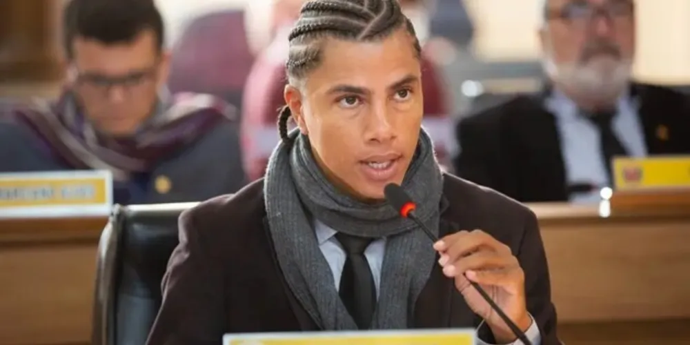 O cassação é resultado de cinco representações movidas contra Renato Freitas