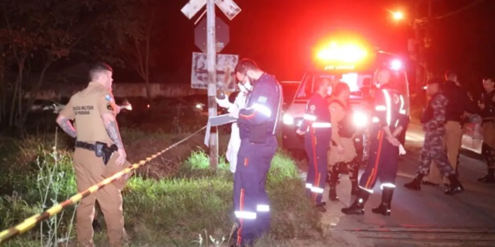 Equipes da Polícia Militar e do Pelotão do Choque foram acionados para atender o caso
