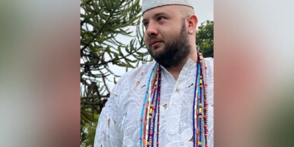 Babalorixá Hallison Mocelim