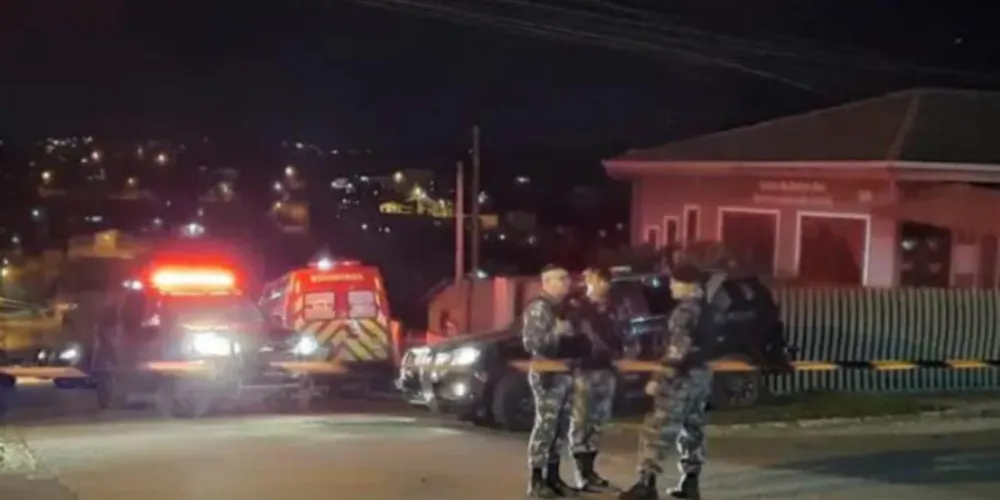 Quatro suspeitos de roubarem jipe e celulares em Santa Felicidade morrem confronto com a polícia