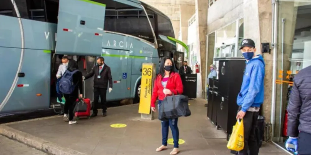 Passagens de ônibus rodoviário ficam mais caras no PR