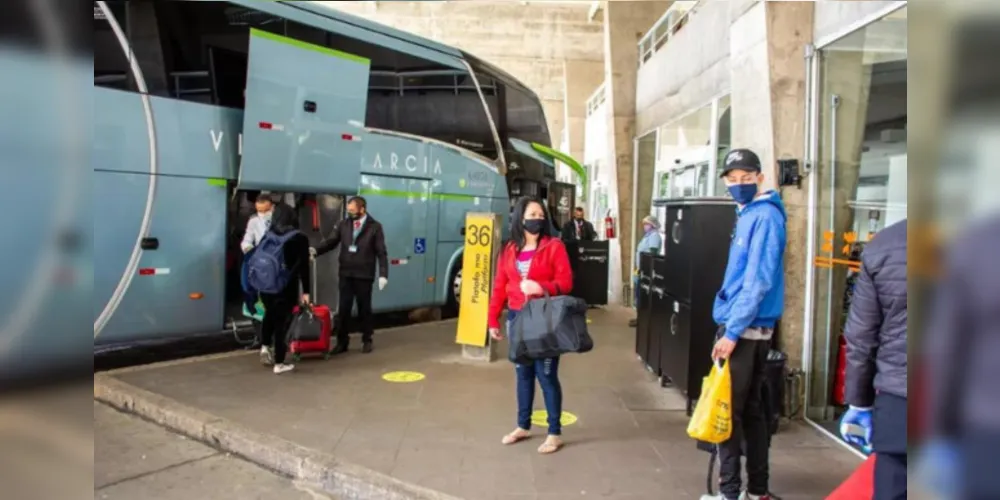 Passagens de ônibus rodoviário ficam mais caras no PR