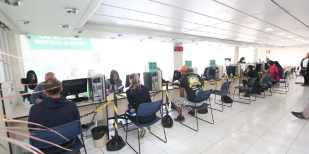 Cerca de 15 mil pessoas foram encaminhadas para vagas neste primeiro quadrimestre