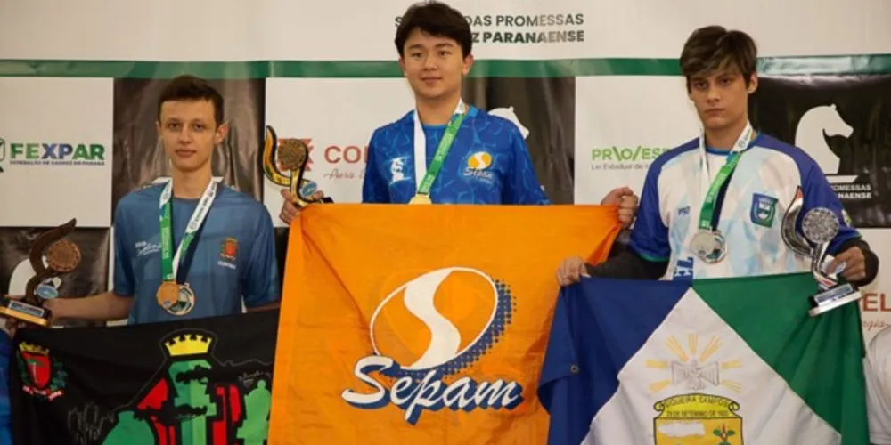 Leonardo Borges, atleta de Ponta Grossa, que venceu o Cmapeonato Paranaense de Xadrez seis vezes, de forma consecutiva