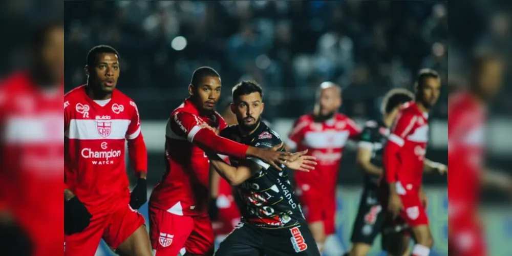 Derrota em casa provoca letígiio entre a torcida e o time alvinegro