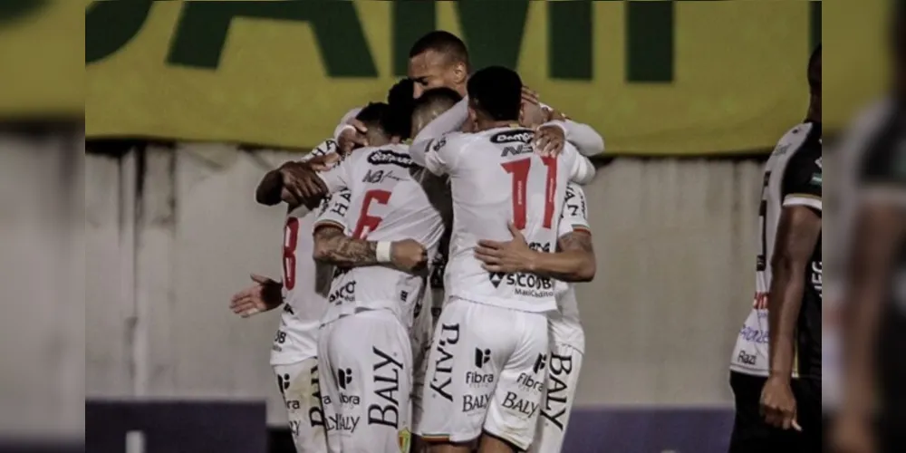 Gols do Brusque foram anotados por  Wagner Balotelli e Wallace Reis