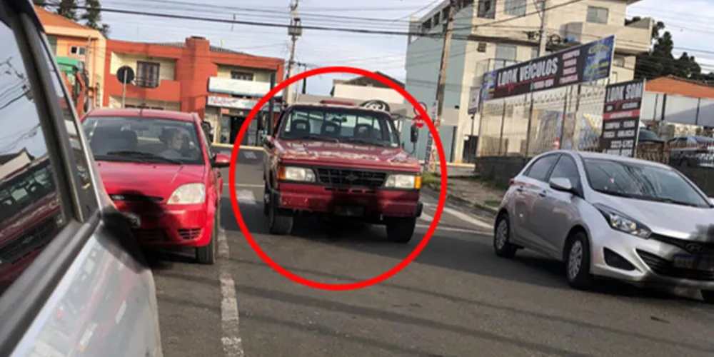 Registro foi feito na Rua Campos Vergueiro, próximo da esquina com a Carlos Cavalcanti