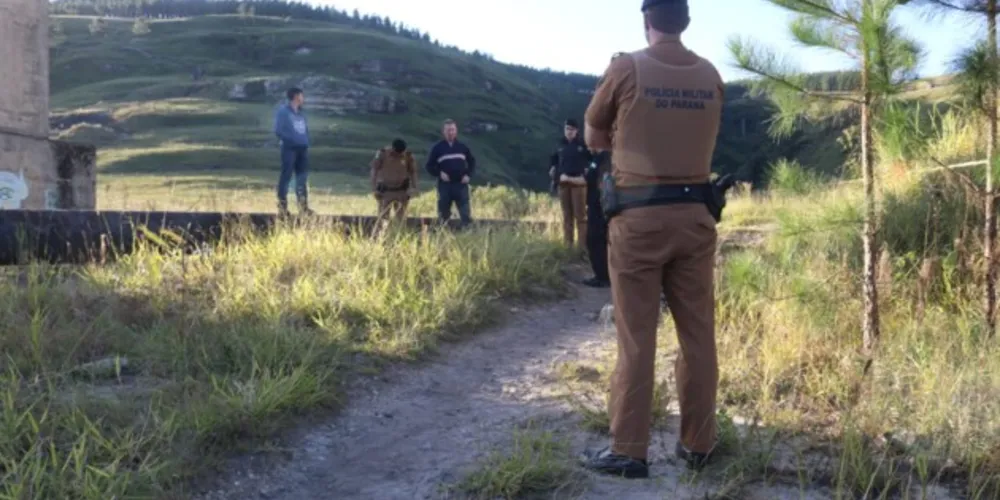 Mateus e Mariana  foram achados sob um viaduto