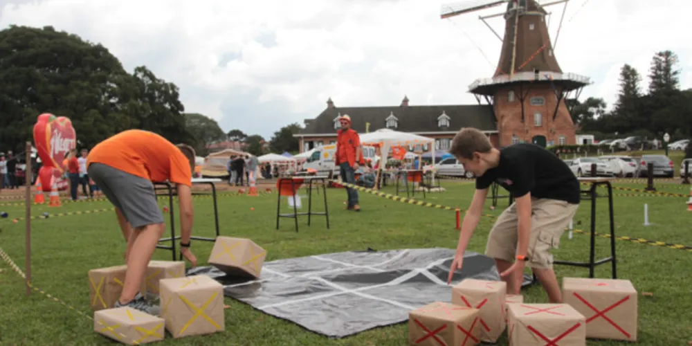 A festa começa às 10h e vai até às 16h.