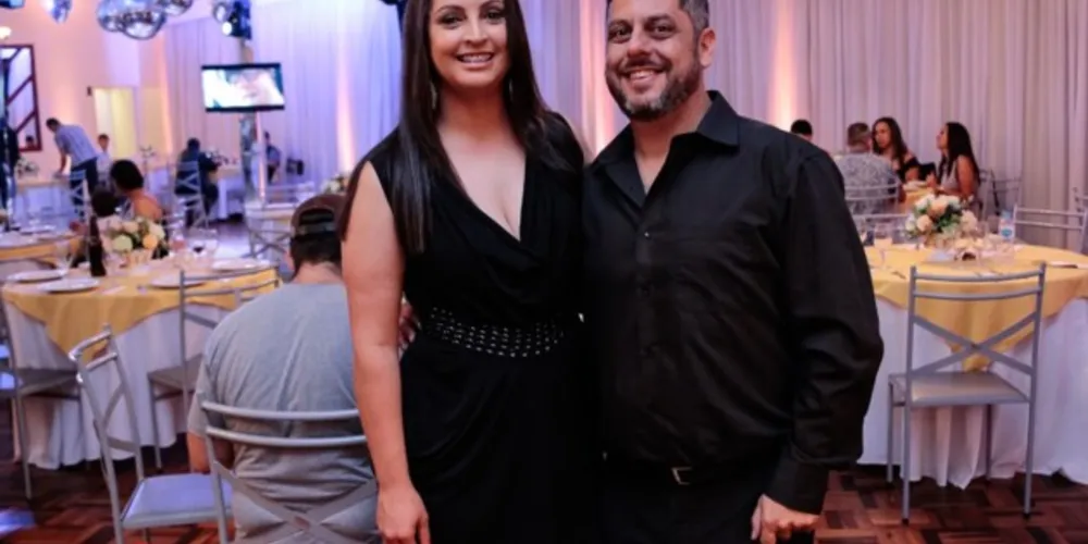 CELEBRAÇÃO – Clau Ribeiro Muraro celebra a passagem de idade na próxima segunda-feira (23). Ativa no segmento esportivo junto do seu marido Ivan, seu aniversário será celebrado na intimidade familiar. Da coluna RC os votos de alegrias e sucesso.