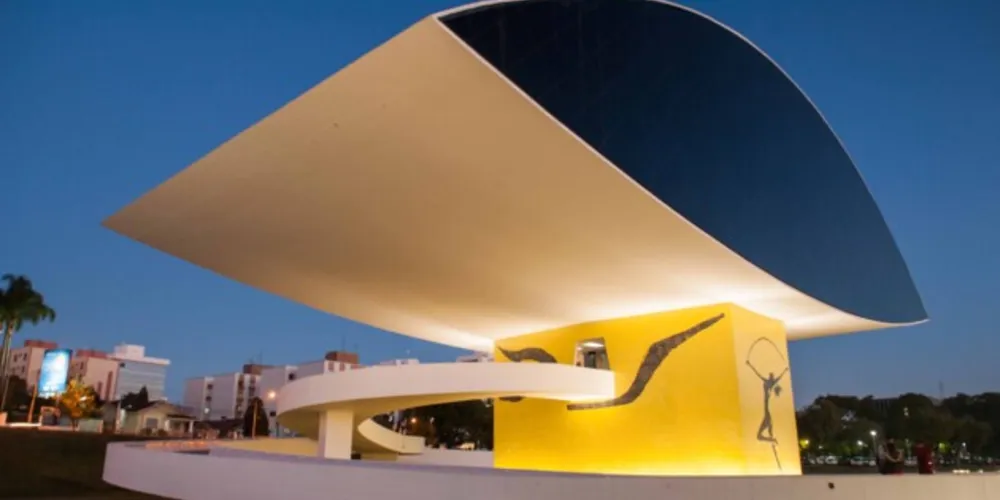 Museu Oscar Niemeyer promove exposição inédita da coleção Poty Lazzarotto