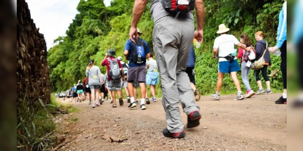 Caminhada na natureza acontece em Piraí do Sul