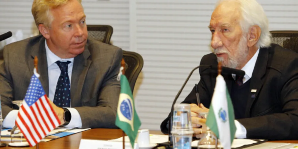 Darci Piana recebeu nesta terça-feira (10), no Palácio Iguaçu, a visita do cônsul-geral dos Estados Unidos em São Paulo, David Hodge