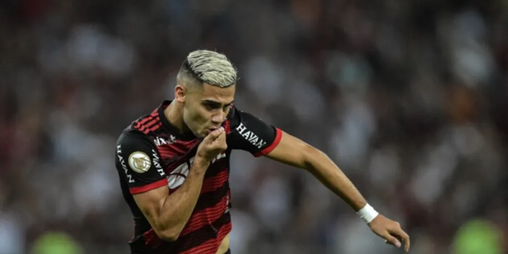Fluminense e Flamengo fizeram clássico no Maracanã pela oitava rodada do Brasileirão Assaí