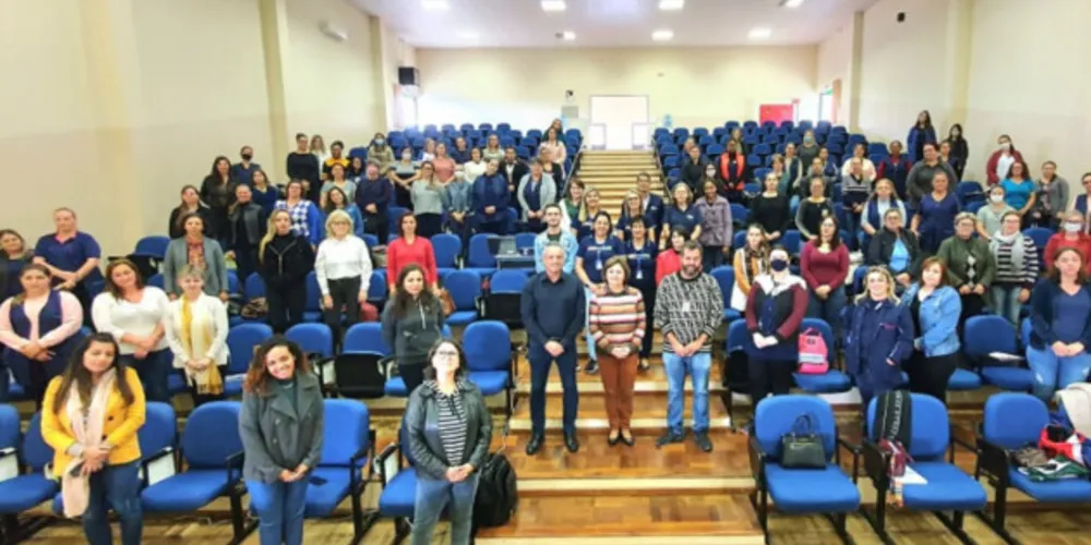 PG une Educação, Turismo e Cultura em material didático