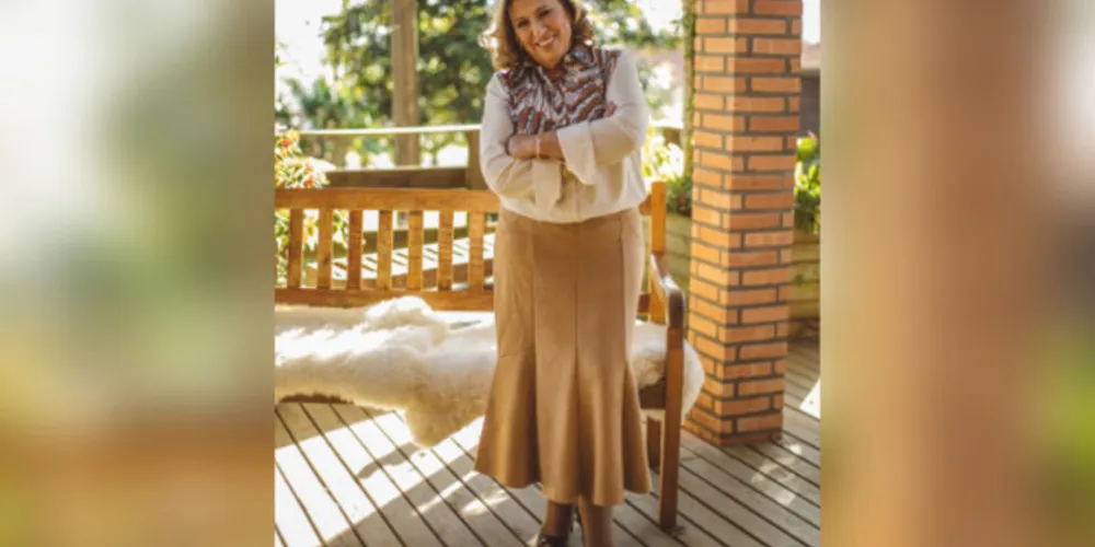 BRINDE À VIDA - A empresária Vera Lucia Agottani Cury receberá os cumprimentos pela troca de idade na próxima segunda-feira (9). Mãe e avó dedicada, Vera é exemplo de amor incondicional a sua família. Da coluna RC os votos de alegrias e sucesso.