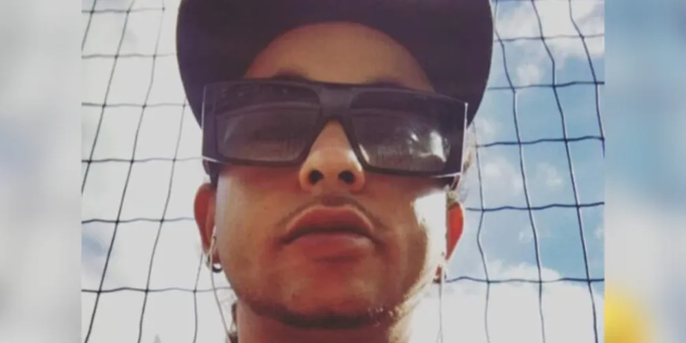 O jovem, de 27 anos, não resistiu ao impacto do acidente e morreu ainda no local.