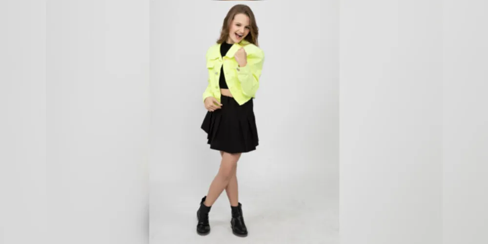 BRINDE À VIDA – Giovanna Barbiero filha do casal João Barbiero e Cinara Broch Barbiero completou seus 13 anos de idade na última sexta-feira (13). Giovanna foi uma das selecionadas pela produção do programa The Voice Kids da TV Globo e deverá ter sua apresentação veiculada nos próximos programas. Da coluna RC os votos de felicidades e sucesso.