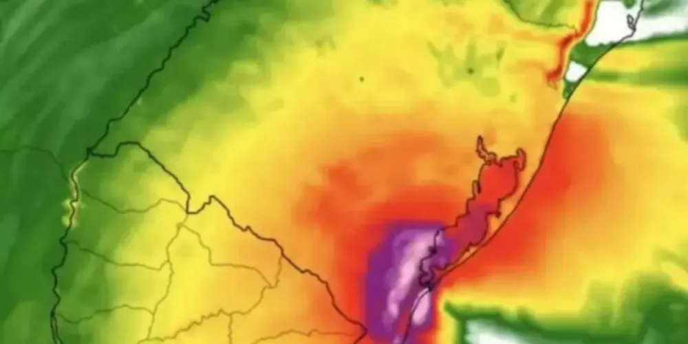 Ciclone no Sul do Brasil pode se tornar um furacão?