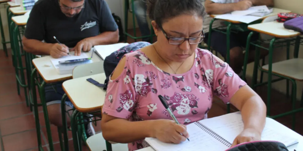 Matrículas para EJA em colégios estaduais começam nesta sexta-feira (24)