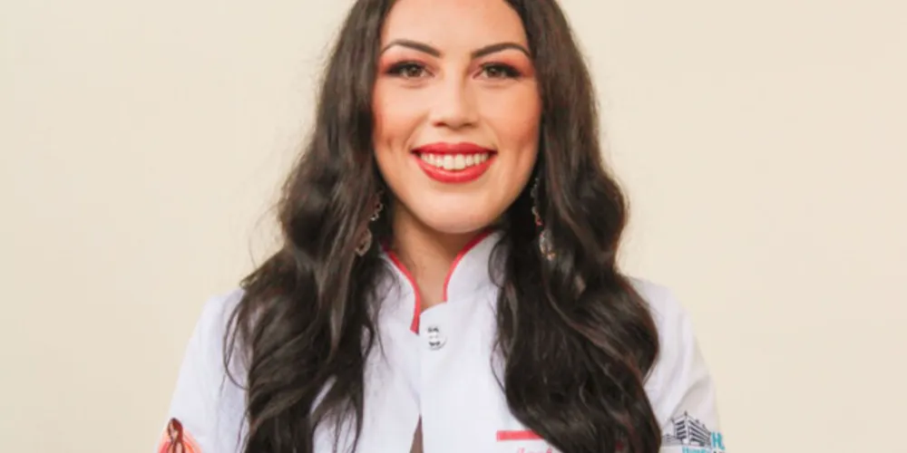 Ianka do Amaral é Formada em Enfermagem pela Universidade Estadual de Ponta Grossa