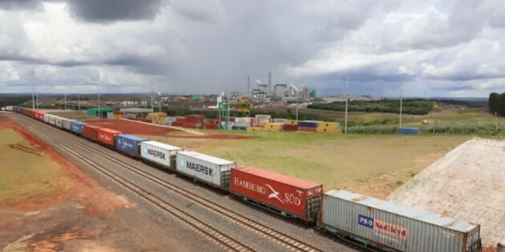 Parceria entre Estado e Klabin vai iniciar com terceiras faixas entre Telêmaco Borba e Imbaú - Termo de compromisso oficializado este mês dá início à execução de obras nos Campos Gerais, em um valor total de até R$ 450 milhões. Pacote inclui terceiras faixas, viadutos e contornos