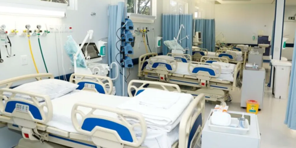 Dados mostram que, dentre as 61.362 solicitações de leitos realizadas no mês de maio no Paraná, 56.132 foram concluídas com o internamento do paciente em até 24 horas