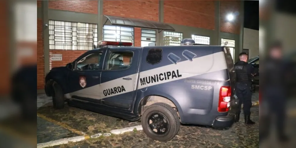 Equipes da Guarda Municipal localizaram 22 pedras de crack e 10 gramas de maconha