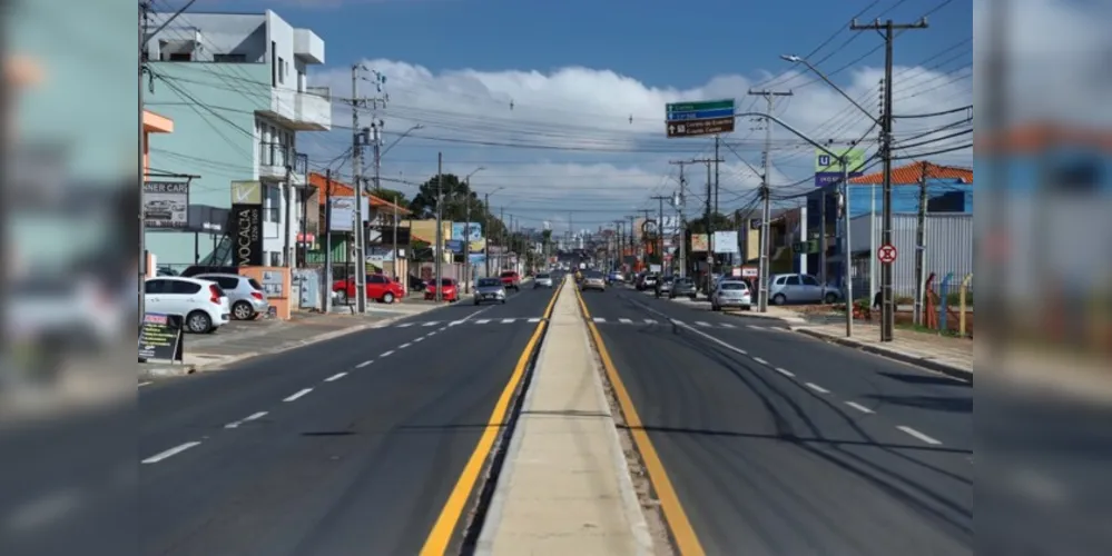 Caso ocorreu na Avenida Carlos Cavalcanti, em Uvaranas, na noite de ontem