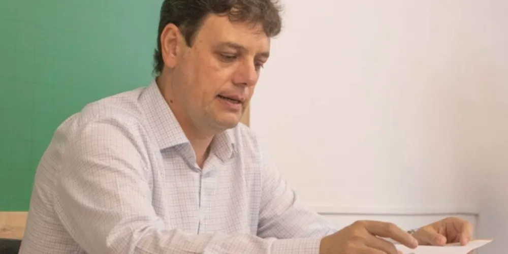 Professor Pablo Milanese lançou dois livros no mês de maio.