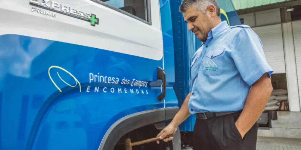 Live promovida pelo Expresso Princesa dos Campos vai debater Maio Amarelo e prevenção de acidentes.