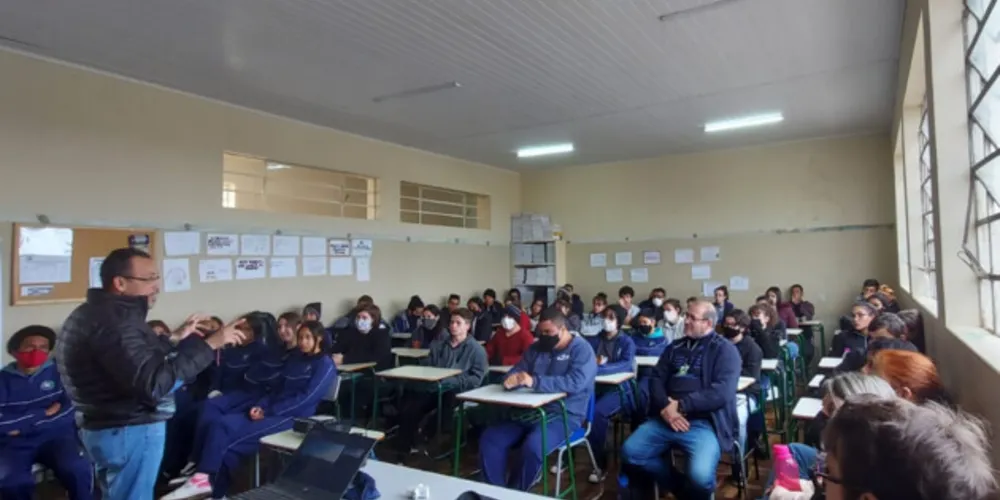 Estudantes puderam fazer suas Carteiras de Trabalho Digitais