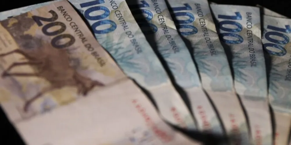 Além do Auxílio Brasil, Caixa fará o pagamento do Auxílio Gás; no caso do Auxílio Brasil, valor mínimo para cada família é de R$ 400.