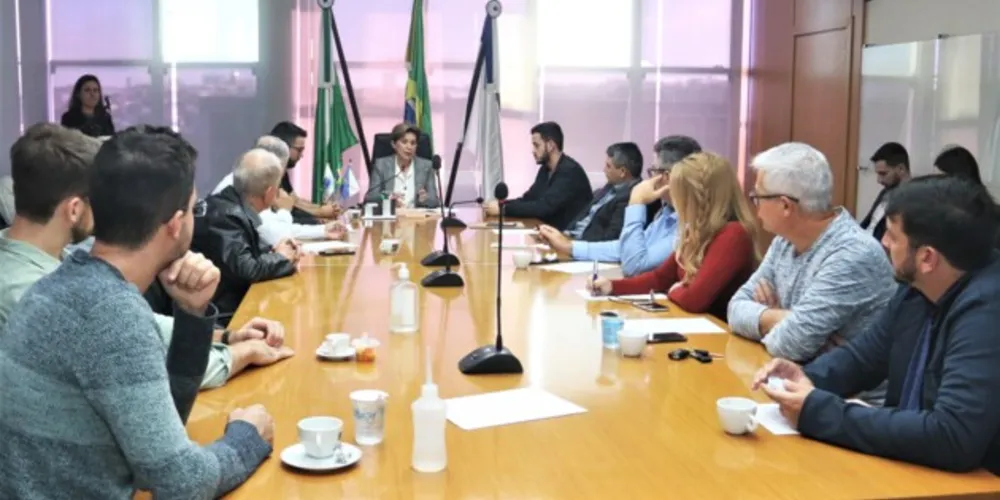 Durante o encontro, prefeita ressaltou que a prioridade agora é atender as crianças