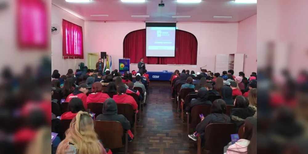 Ao todo, 182 alunos participaram da ação.