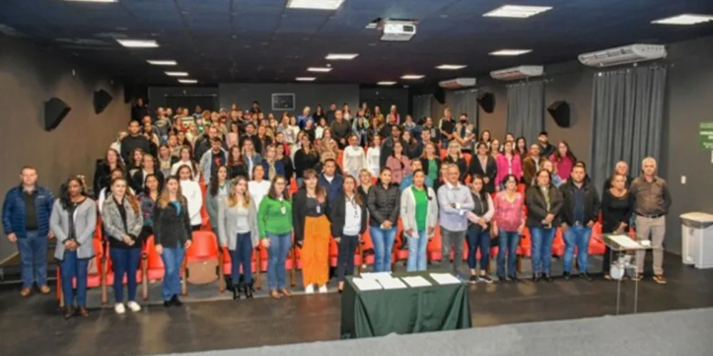 Ao todo, são sete em cargo de comissão e 114 aprovados em concursos públicos de 2021 e 2014