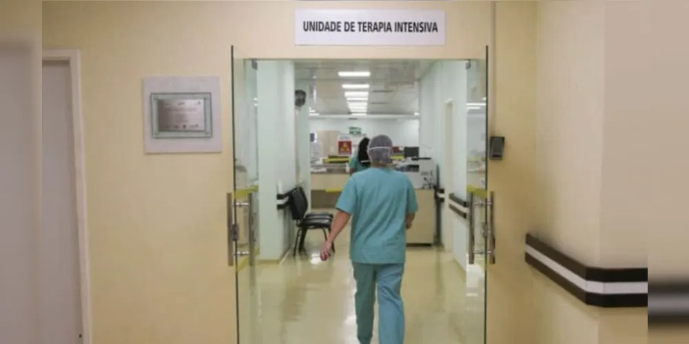 Neste momento, há 143 pacientes com diagnóstico confirmado ou suspeito da doença internados.