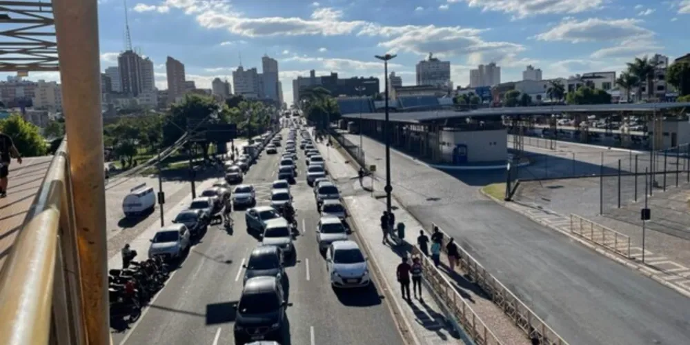 Avenida Vicente Machado (lateral do terminal central): será bloqueada para tráfego de veículos.