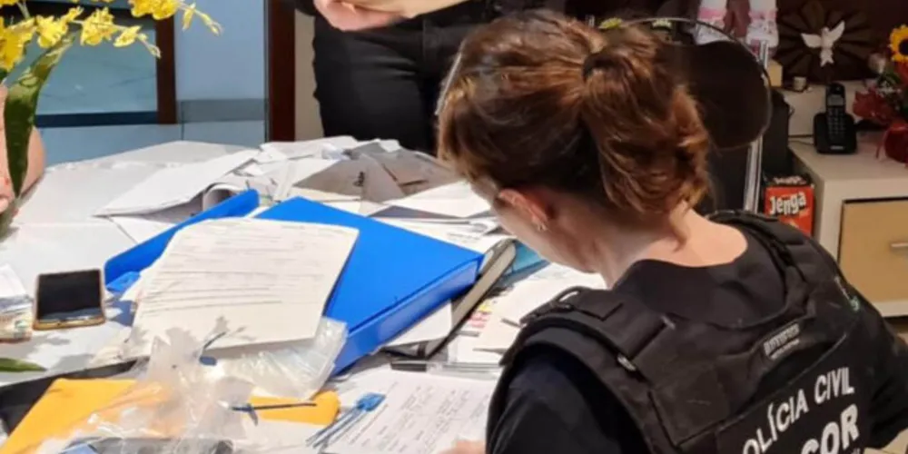 No decorrer das diligências, Justiça impôs o afastamento temporário das funções de três servidores da Prefeitura de Centenário do Sul, uma servidora do Legislativo e quatro funcionários de uma associação municipal