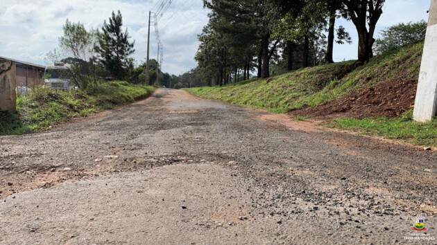 Projeto prevê ações de pavimentação quatro ruas e uma avenida da cidade. Gestão também garante nova ciclovia