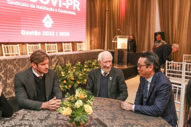 Carlos Ribas Tavarnaro é vice-presidente