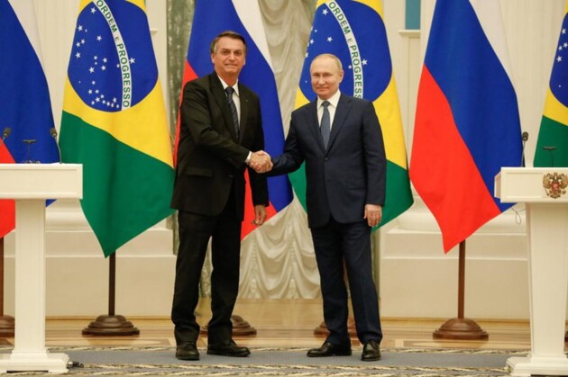 Jair Bolsonaro e Vladimir Putin conversaram por telefone e reforçaram o compromisso