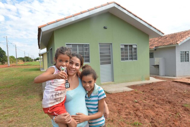 Programas do Estado garantem habitação, água e energia a famílias de baixa renda