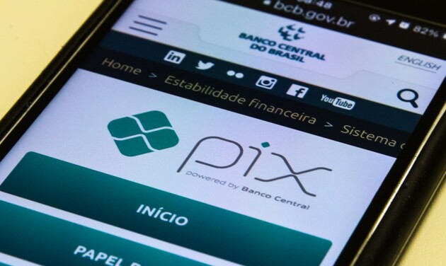Transação pelo Pix ainda gera desconfiança nos brasileiros
